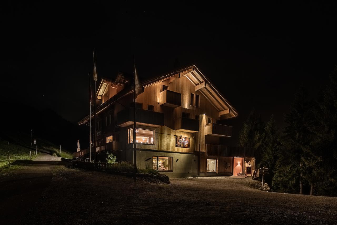 Rinderberg Swiss Alpine Lodge Zweisimmen Exterior foto